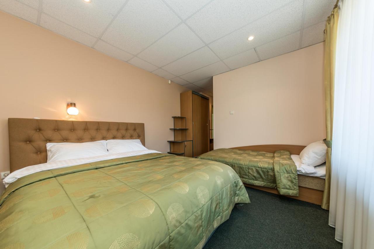 Medziotoju Kiemelis Hotel Паланга Екстериор снимка
