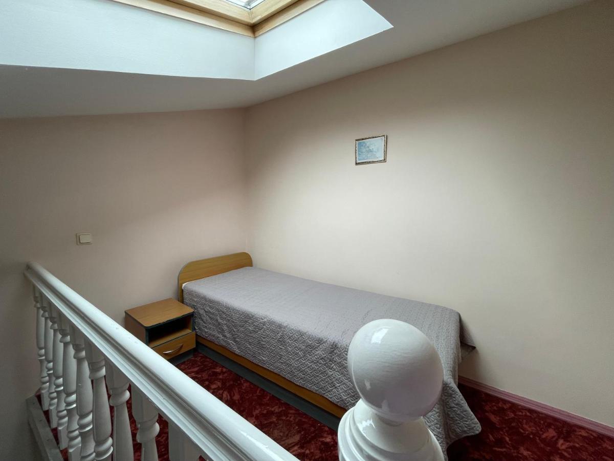 Medziotoju Kiemelis Hotel Паланга Екстериор снимка