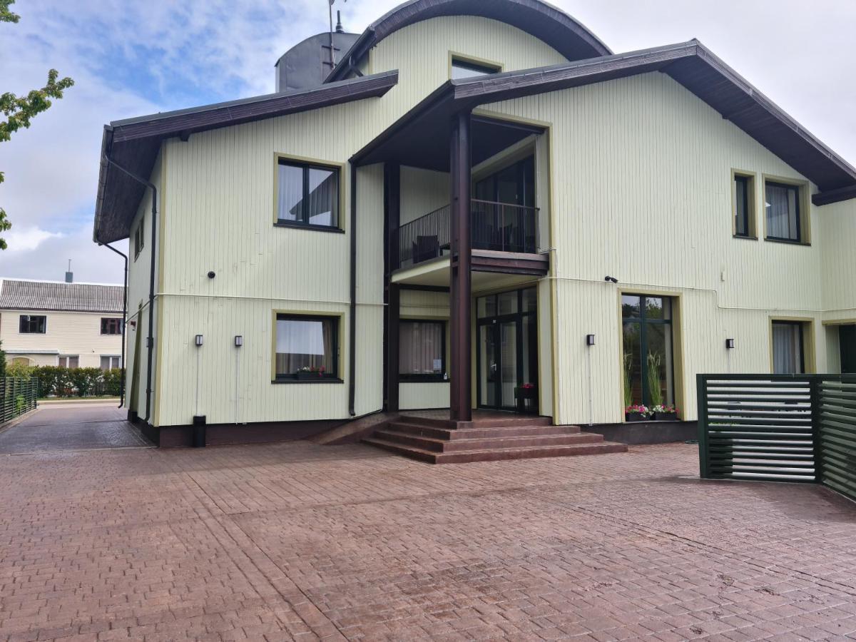 Medziotoju Kiemelis Hotel Паланга Екстериор снимка