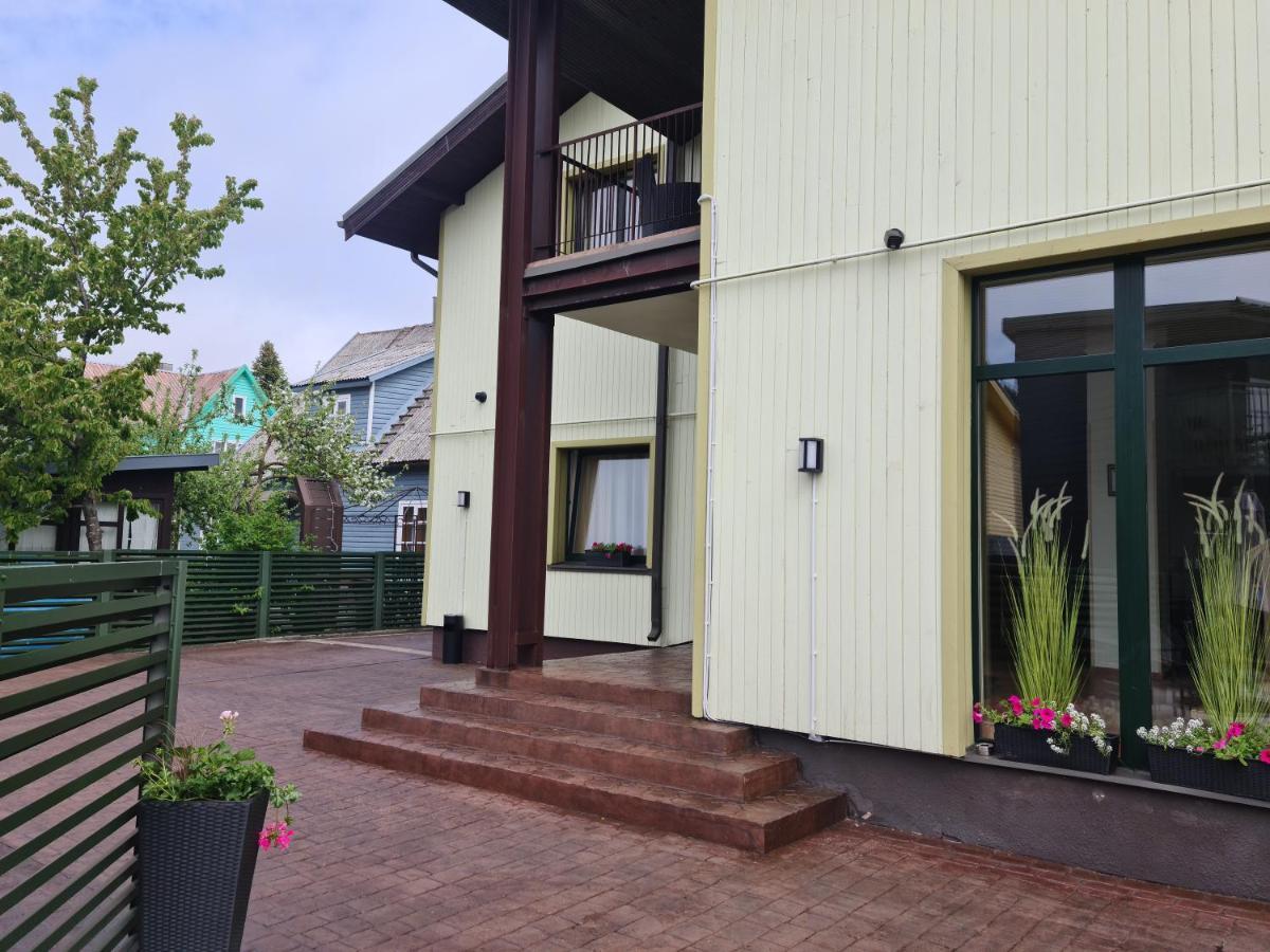 Medziotoju Kiemelis Hotel Паланга Екстериор снимка