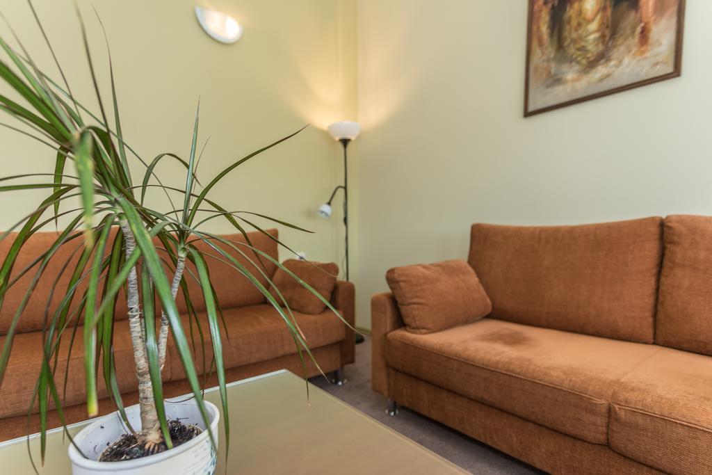 Medziotoju Kiemelis Hotel Паланга Екстериор снимка