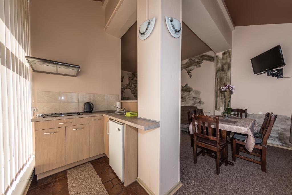 Medziotoju Kiemelis Hotel Паланга Екстериор снимка